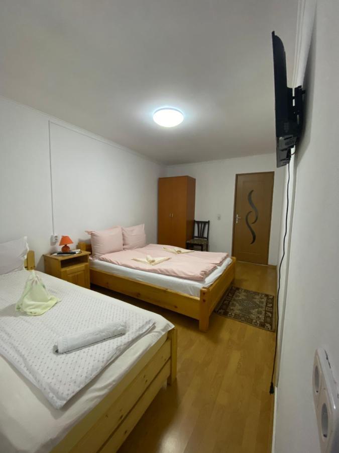 Dobra Haz Hotel Covasna Ngoại thất bức ảnh